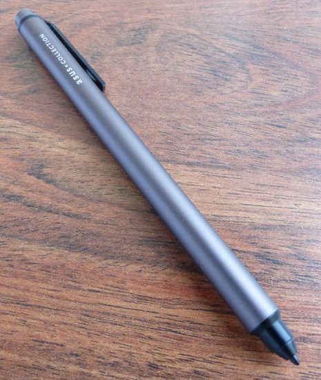 asus-z-stylus-558